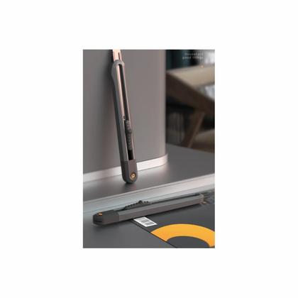 Нож строительный Deli HS EHT4009 9 мм, Soft Touch, черный