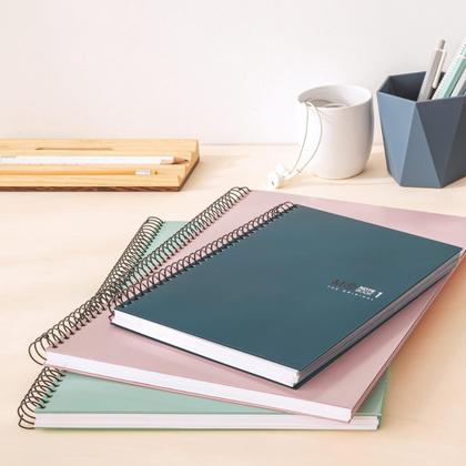 Тетрадь А4 210*297 мм, 80 л., в клетку "Miquelrius Ocean" спираль сбоку, обл. карт., синий