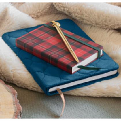 Блокнот А5 140*200 мм, 80 л., в точку "Engraved Br. Bloom" прошит сбоку, тв. обл. карт./ткан., синий