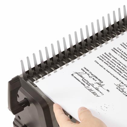 Перфобиндер Deli Plastic Binder T313 на пласт. пружину, сшивает до 450 лст., перфорирует 20 лст.